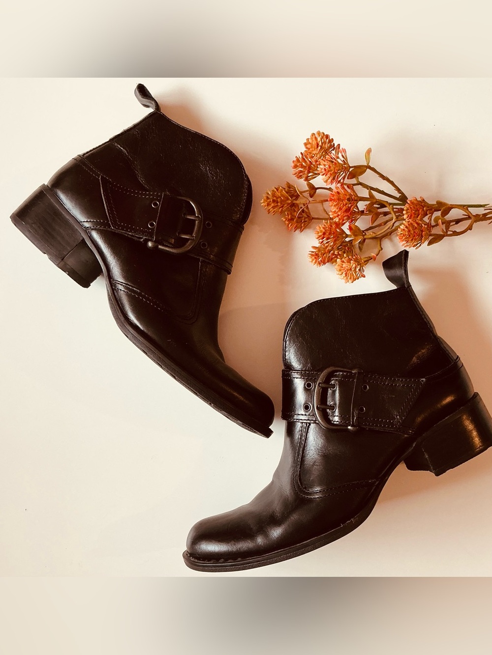 Born Booties Sz 7.5
